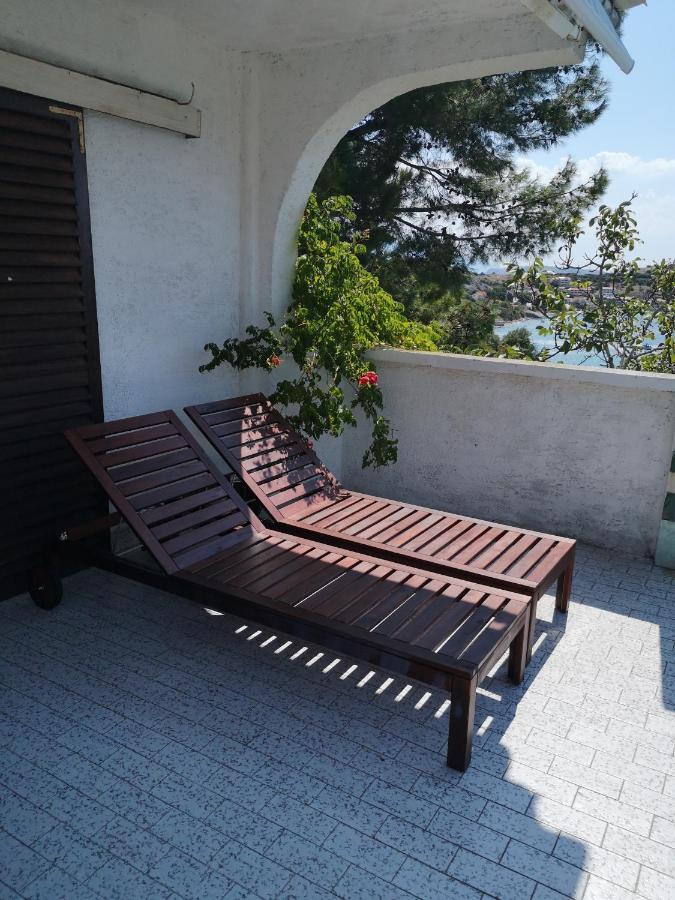 Apartments Bassi Stara Baška 外观 照片