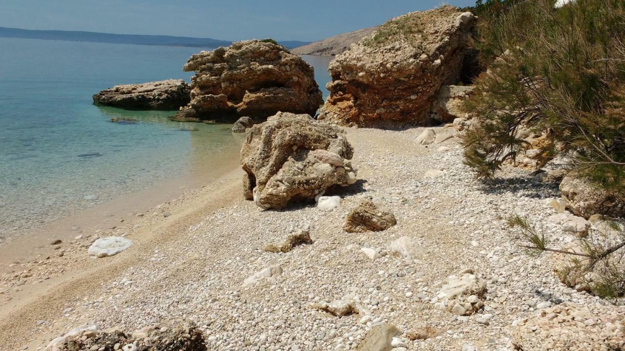 Apartments Bassi Stara Baška 外观 照片