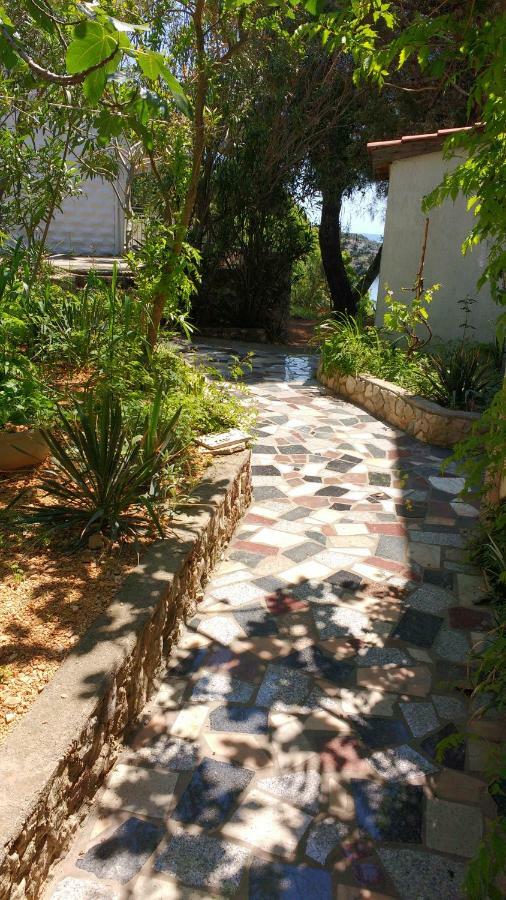 Apartments Bassi Stara Baška 外观 照片