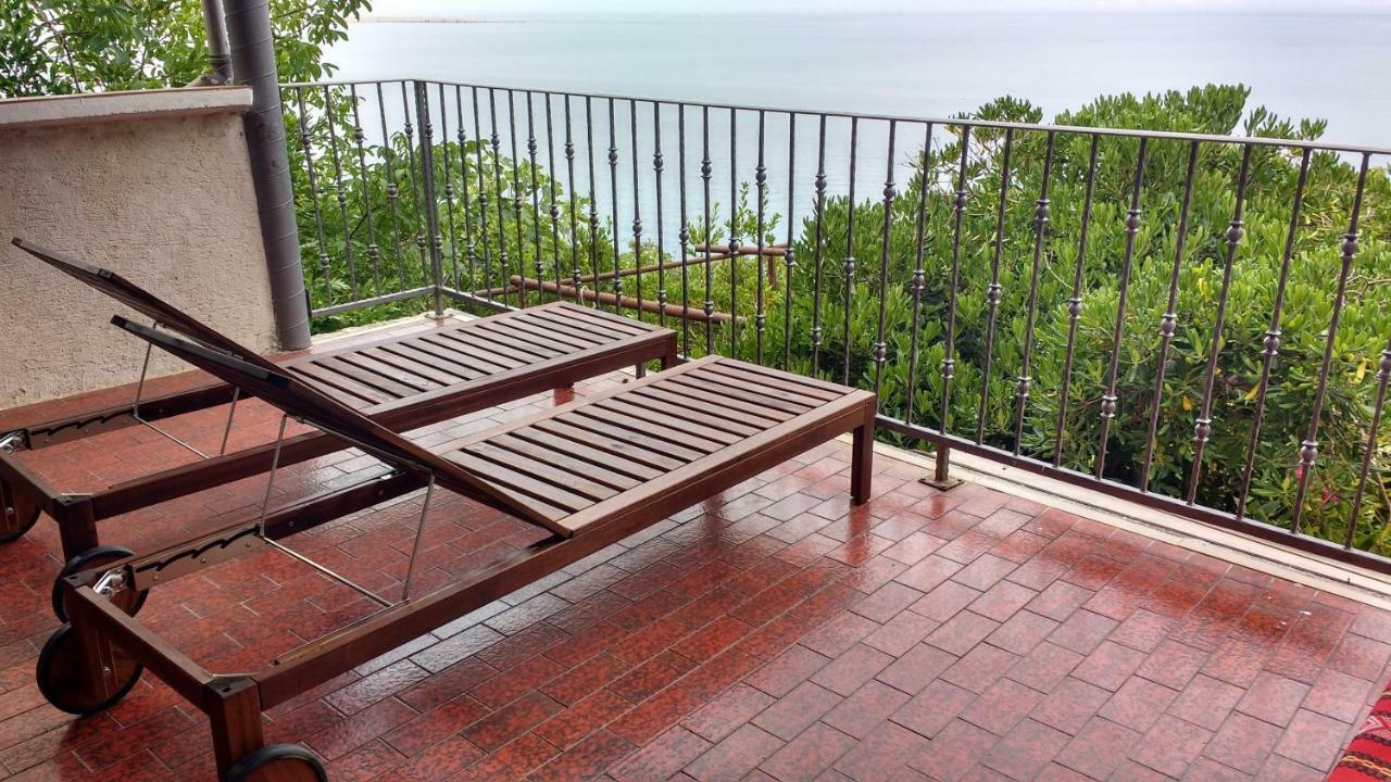 Apartments Bassi Stara Baška 外观 照片