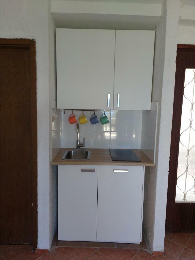 Apartments Bassi Stara Baška 外观 照片